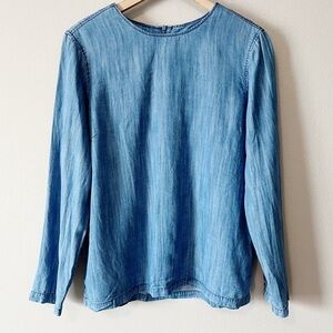 JUST Female Rigmor Blouse Long Sleeve Chambray Blue Ruffles Size Medium EUC